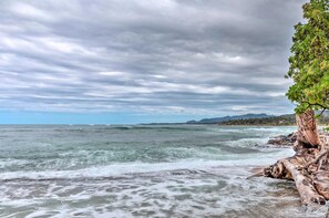 House, 1 Bedroom | Beach