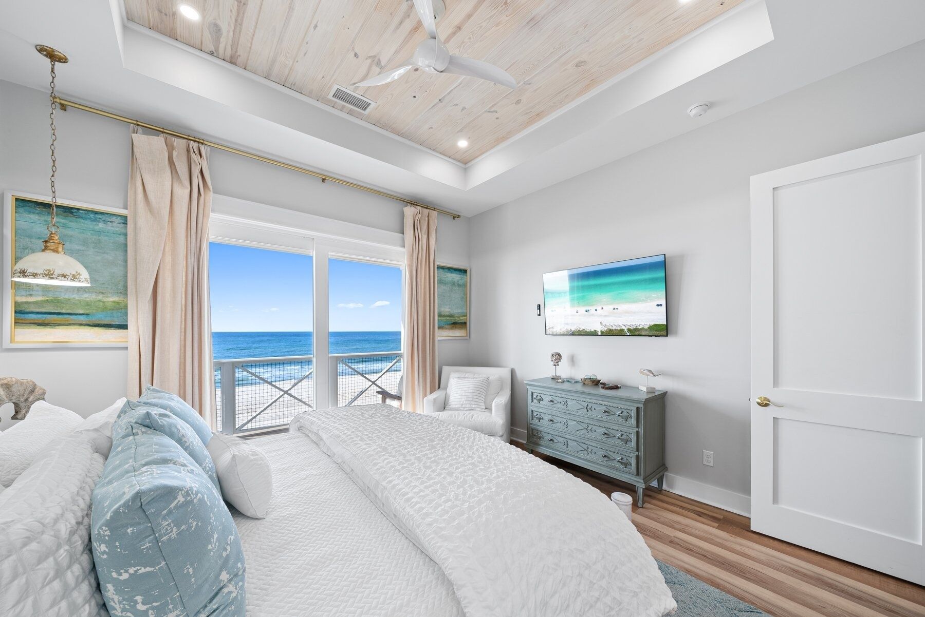 6 bedrooms, free WiFi