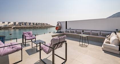 Sumptuous 5BR with Assist Rm in Al Dana Island, Sharm, Fujairah by Deluxe Holiday Homes