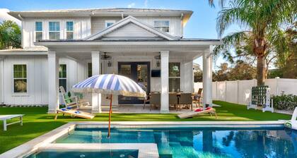 Luxury Escape with Pool & Putting Green