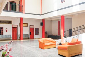 Lobby - Hotel O Lampung Near Rs. Mitra Husada Formerly Takana Homestay (Gedongtataan)