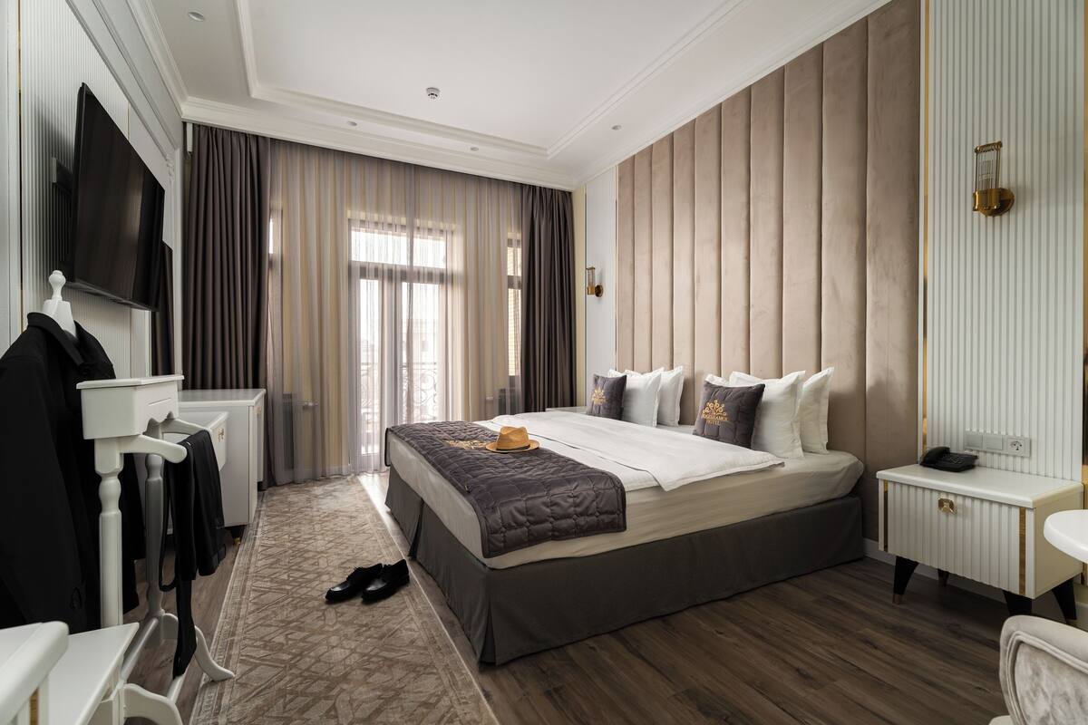 Deluxe Double or Twin Room, City View | Premium bedding, memory foam beds, minibar, in-room safe