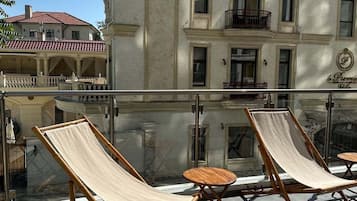 Pemandangan dari bilik