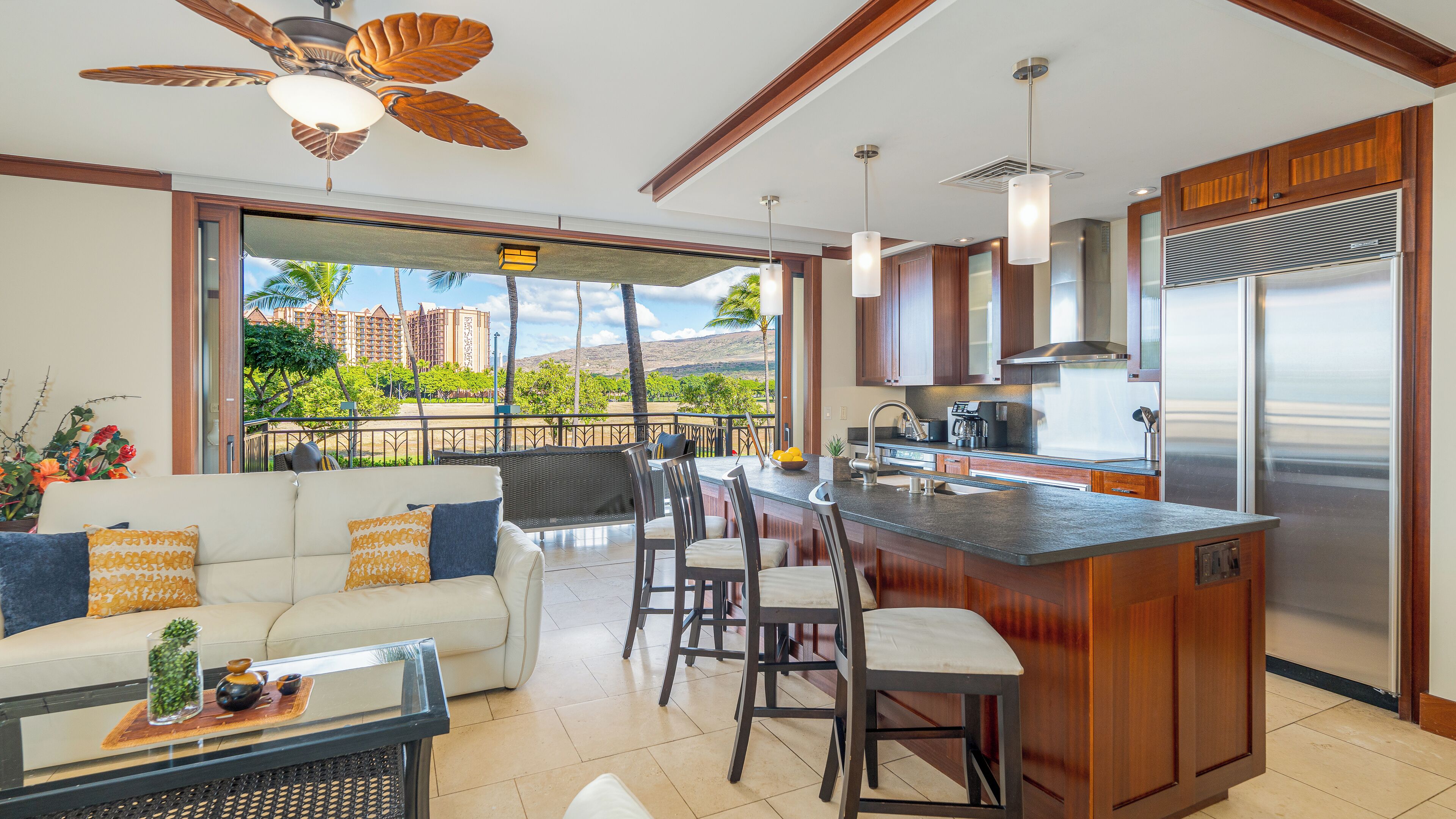 Beach Villas Peekaboo Ocean & Mountain View Resort w\/Luxurious Amenities - Photo 6