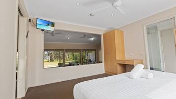 1 camera, Wi-Fi gratuito, lenzuola