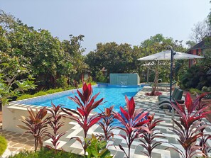 Outdoor pool - Habitus Resort (Morjim)