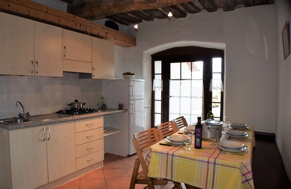 Private kitchen - Canneto - Agriturismo Alla Vecchia Quercia (Marche)