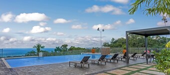 NEW! Zuma Villa/3BR/3.5 BA/Rooftop Terrace/Sea Views/Pool/Gated/10 mins to Beach