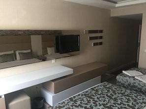 In-room safe, desk, laptop workspace, soundproofing
