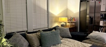 Charming 3-bedroom house in the Crater City near State Parks, LMU, & hospitals.