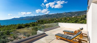 Luxury Villa Wonder heated pool 32 m2 family, sea view, bbq