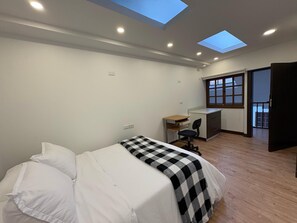 5 Schlafzimmer, Bügeleisen/Bügelbrett, kostenloses WLAN, Bettwäsche