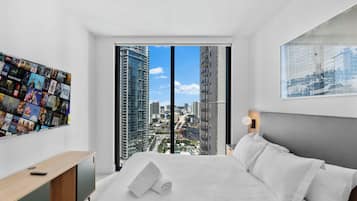 Luxury-Apartment, 3 Schlafzimmer, Stadtblick | Hochwertige Bettwaren, Verdunkelungsvorhänge, Bügeleisen/Bügelbrett