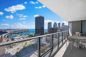 Appartamento Luxury, 3 camere da letto, vista città | Vista città