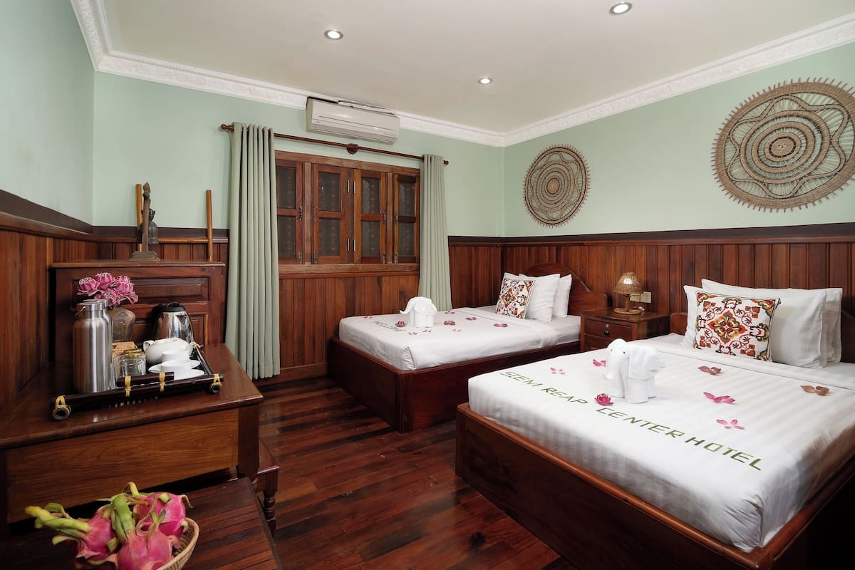 双人房或双床房 | 客房服务设施