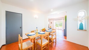 In-room dining - Villa Côte D'azur (Loulé)