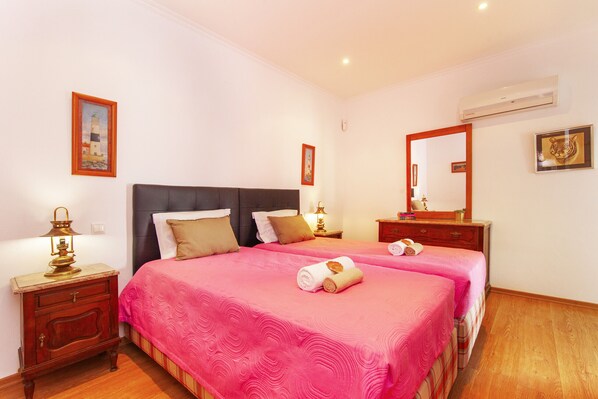 4 室のベッドルーム