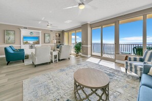 Smart TV - ☀️Beachfront-Gulf Side Pool-Hidden Dunes 801☀️ (Panama City Beach)