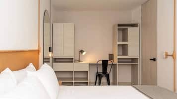 Studio Deluxe, ban công, quang cảnh thành phố | Bộ đồ giường cao cấp, nệm Select Comfort, trang trí khác biệt