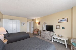 2 عدّة غرف نوم وواي فاي مجانًا وملاءات أسرّة