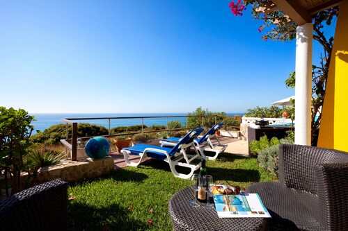 Vista Linda- Beautiful Seaview Apartment