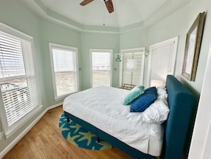 5 bedrooms, iron/ironing board, travel cot, free WiFi - Beachfront with 16’ heated Swim Spa Pool, 5 bedrooms! (Gulf Shores)