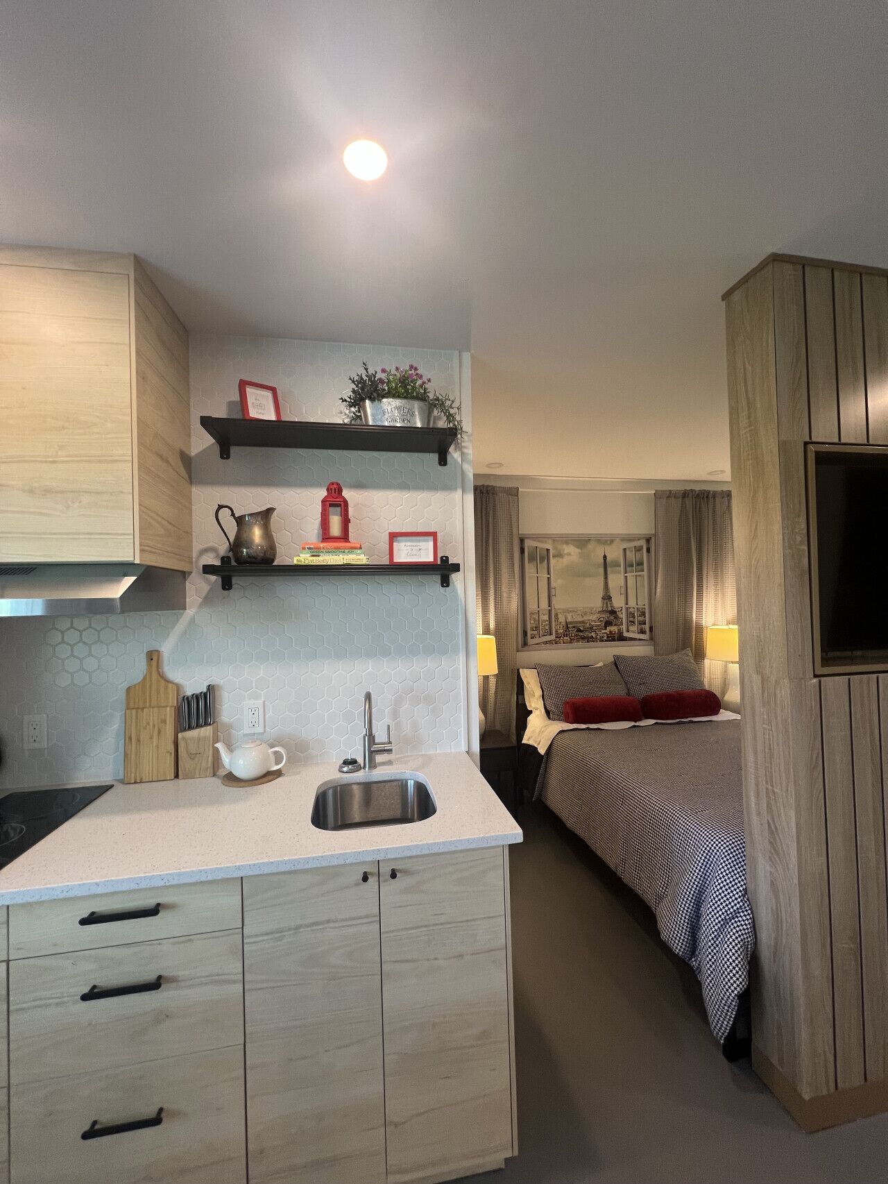 1 多间卧室、WiFi