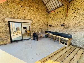 Outdoor dining - Les Gites du Marais (Pontorson)