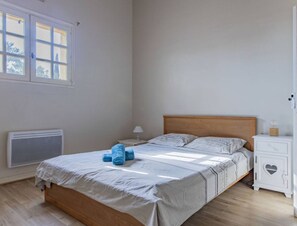 5 quartos, Wi-Fi, roupa de cama