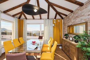 빌라 (4 Bedrooms) | 객실 내 식사 공간