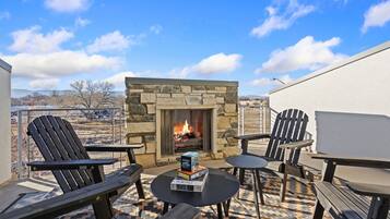 Townhome, Multiple Beds, Patio, Mountain View (908 Jerome St. (Unit 2)) | Outdoor dining