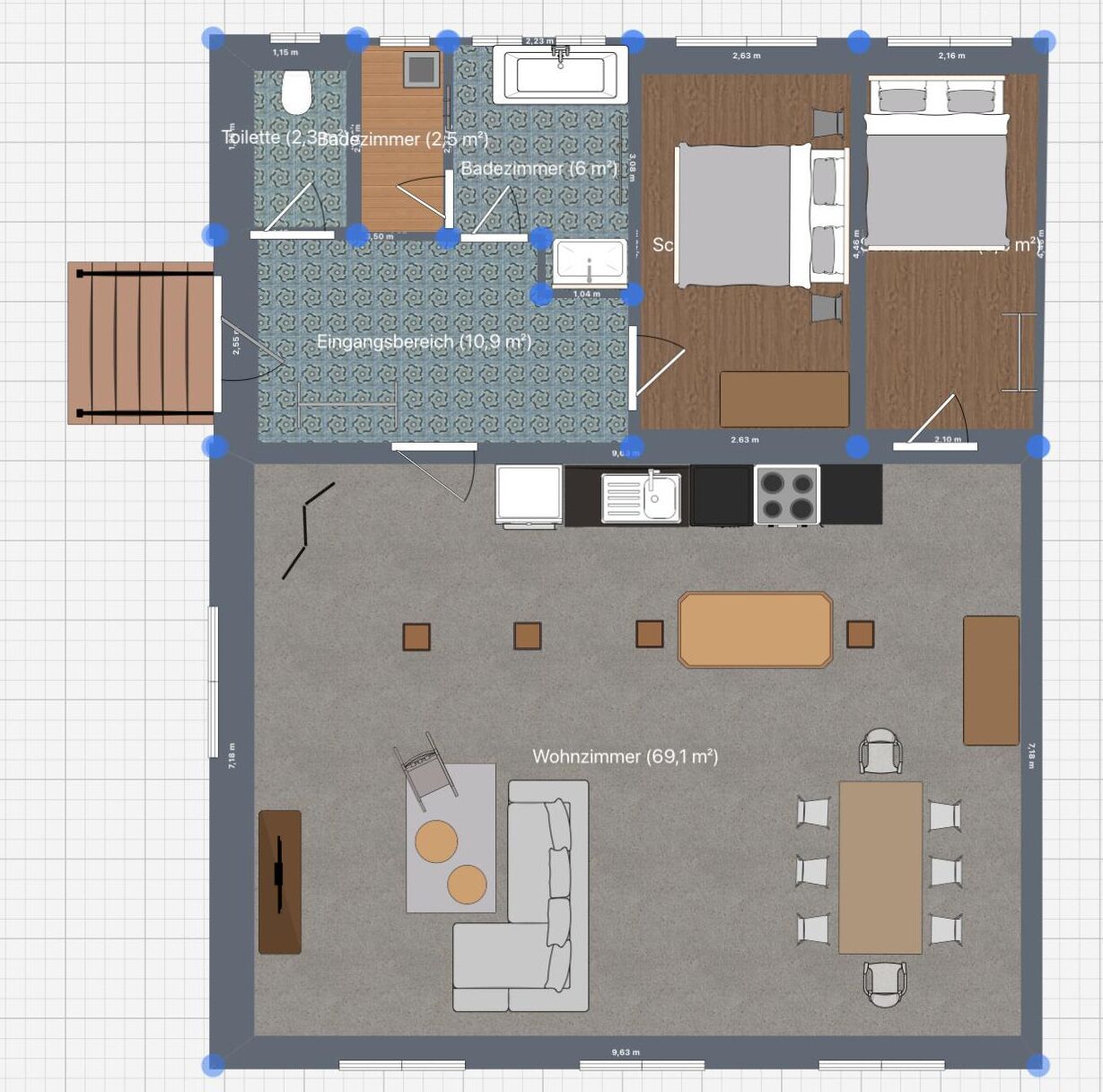 Distribución de un hotel que incluye baño, dormitorio y sala de estar.