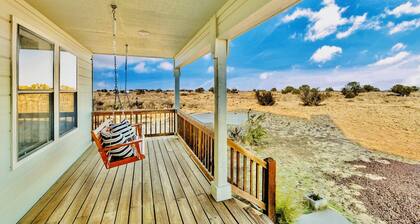 Family Getaway 30 Mins to Grand Canyon-Full Kitchen-Stargazing