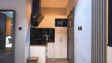 Junior Apartment, Balcony, City View | Living area