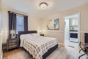 2 bedrooms, desk, iron/ironing board, free WiFi