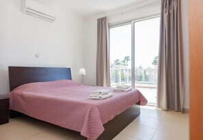 3 soveværelser, strygejern/strygebræt, Wi-Fi, sengetøj