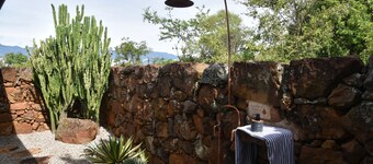 Charming bed & breakfast with personal touch and an amazing view.