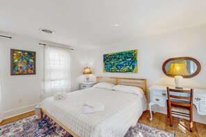 5 室のベッドルーム、アイロン / アイロン台、インターネット、ベッドシーツ