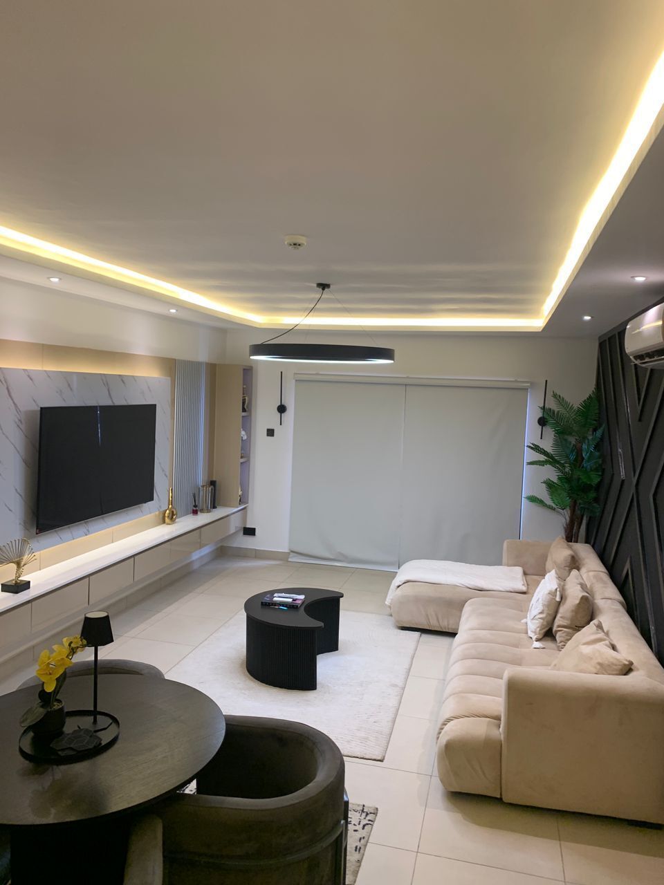 Apartamento superluxo, sacada, vista para o jardim | Área de estar