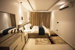 Executive Apartment, Non-Smoking Apartment | 1 chambre, bureau, espace de travail pour ordinateurs portables