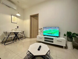 Perushuoneisto, parveke, kaupunkinäköala | Oleskelualue