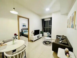Basic Apartment, Balcony, City View | Living area