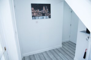 Lobby - South Harrow (Harrow)