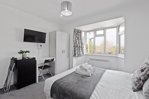Luxury Apartment, Ensuite | Bathroom - South Harrow  (Harrow)