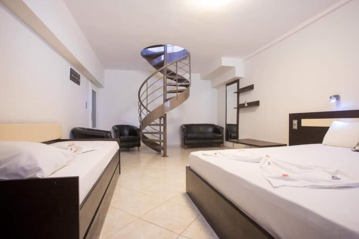 1 bedroom, laptop workspace, soundproofing, free WiFi