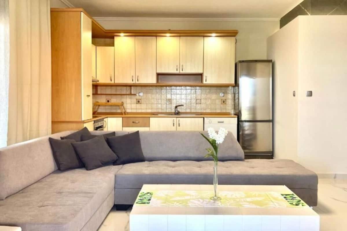 1 bedroom, laptop workspace, soundproofing, free WiFi