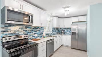 Maison en rangée, Plusieurs lits (Blue Dolphin) | Cuisine privée