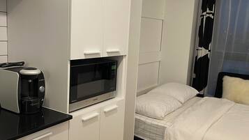 1 bedroom, iron/ironing board, WiFi, bed sheets