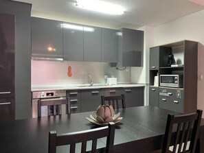 House | 1 bedroom - 15 in Portim o With 1 Bedrooms and 1 Bathrooms (Portimão)