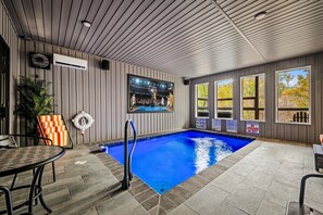 Indoor pool, a heated pool - New Construction! Saltwater Pool~Big Screen~Games~Relaxing Getaway! (Sevierville)